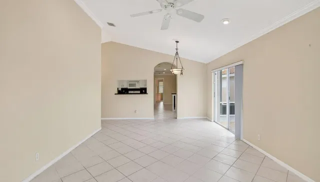  Residence photo 17
