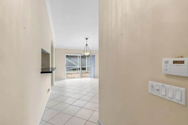  Residence photo 73
