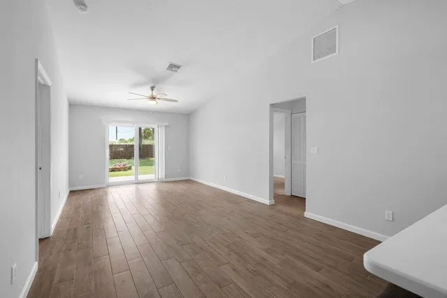  Residence photo 11