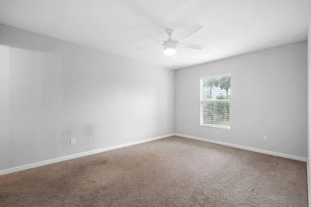  Residence photo 17