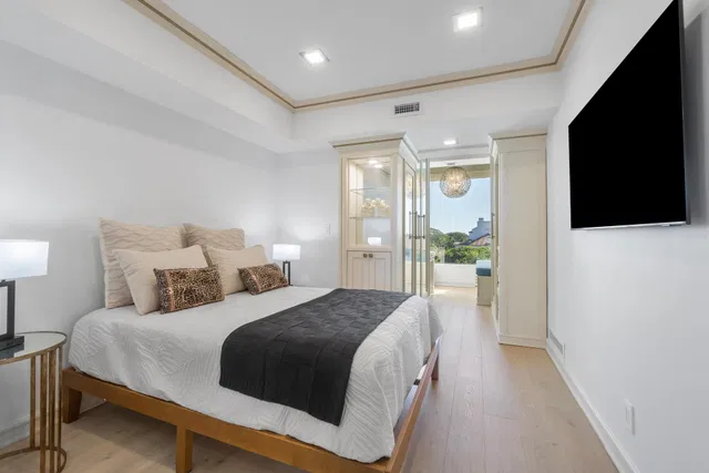 Palm Beach Towers, Palm Beach Unit 526B photo 12