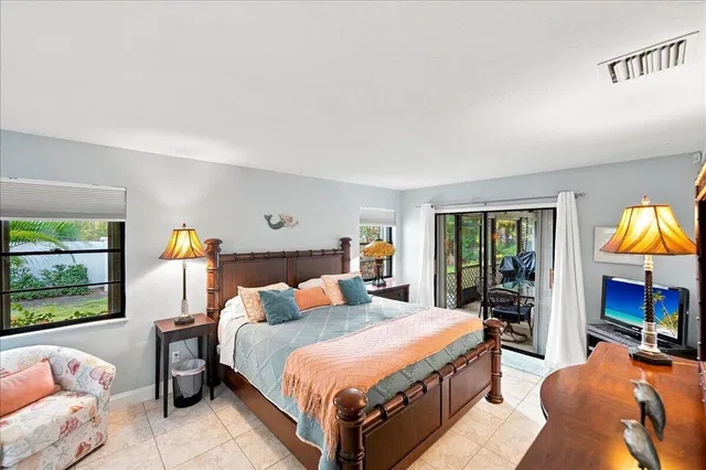  Residence photo 18