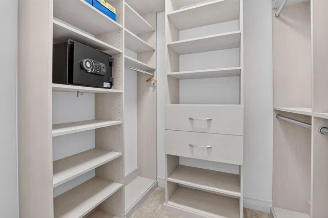 Residence photo 37