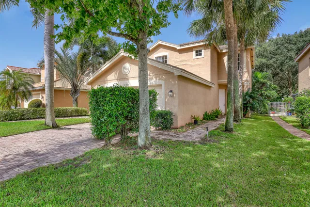 Residence photo 3