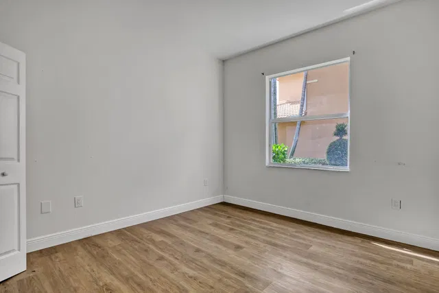 Residence photo 31
