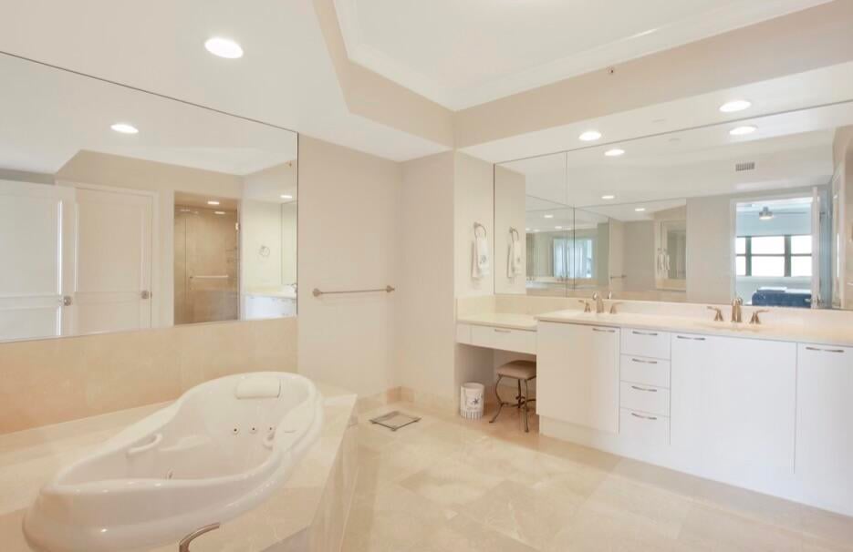  Unit 2311 photo 14