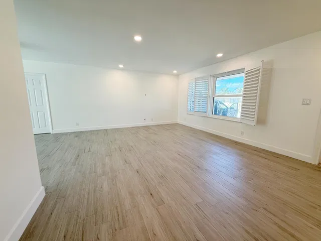  Residence photo 5