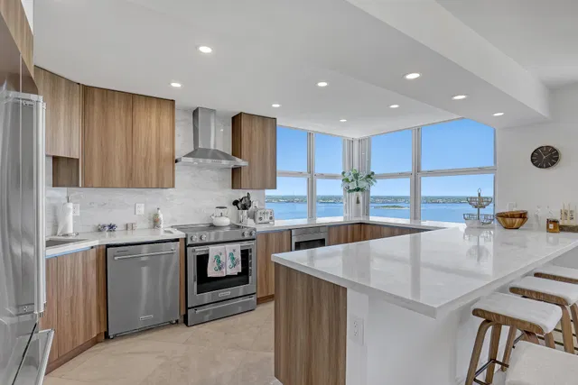 Corniche Singer Island Unit 1703 photo 9