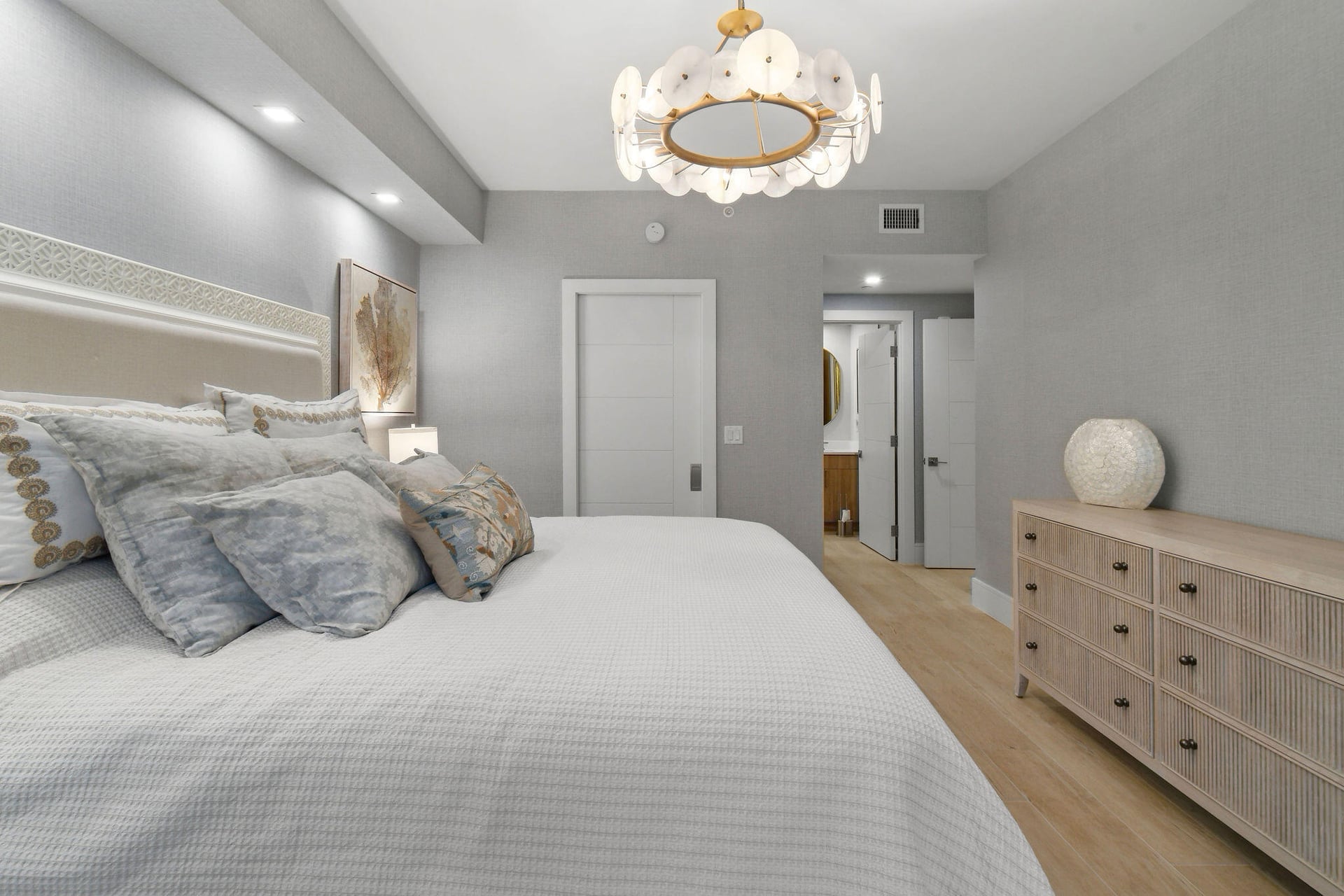 Unit 202 photo 23