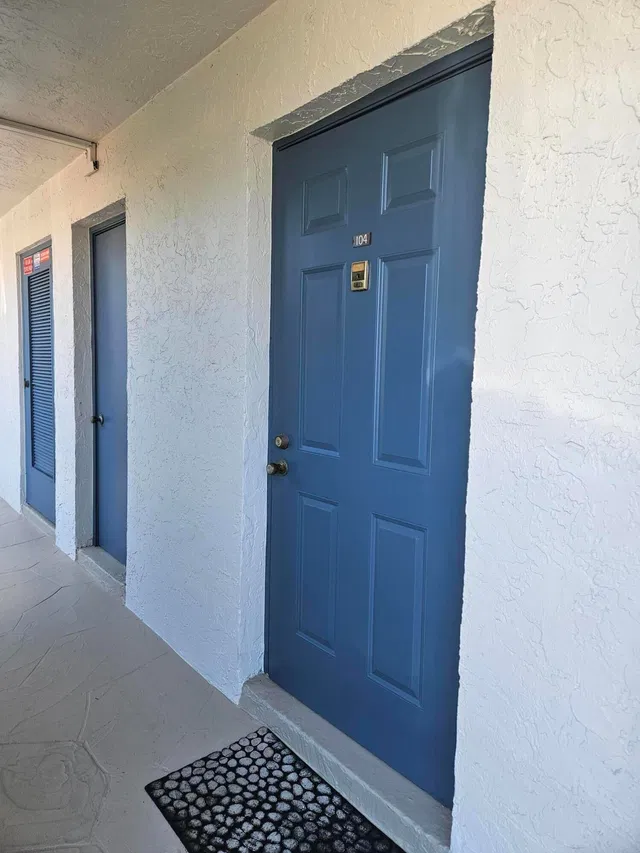  Unit 1040 photo 7