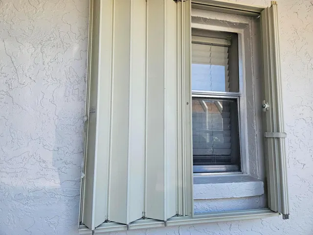  Unit 1040 photo 8