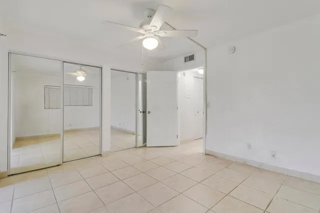 Unit 109 photo 17
