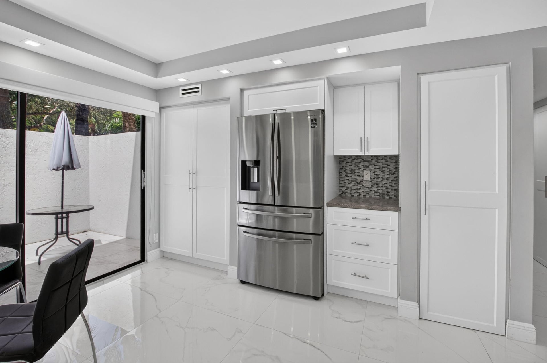 Unit 13702 photo 12