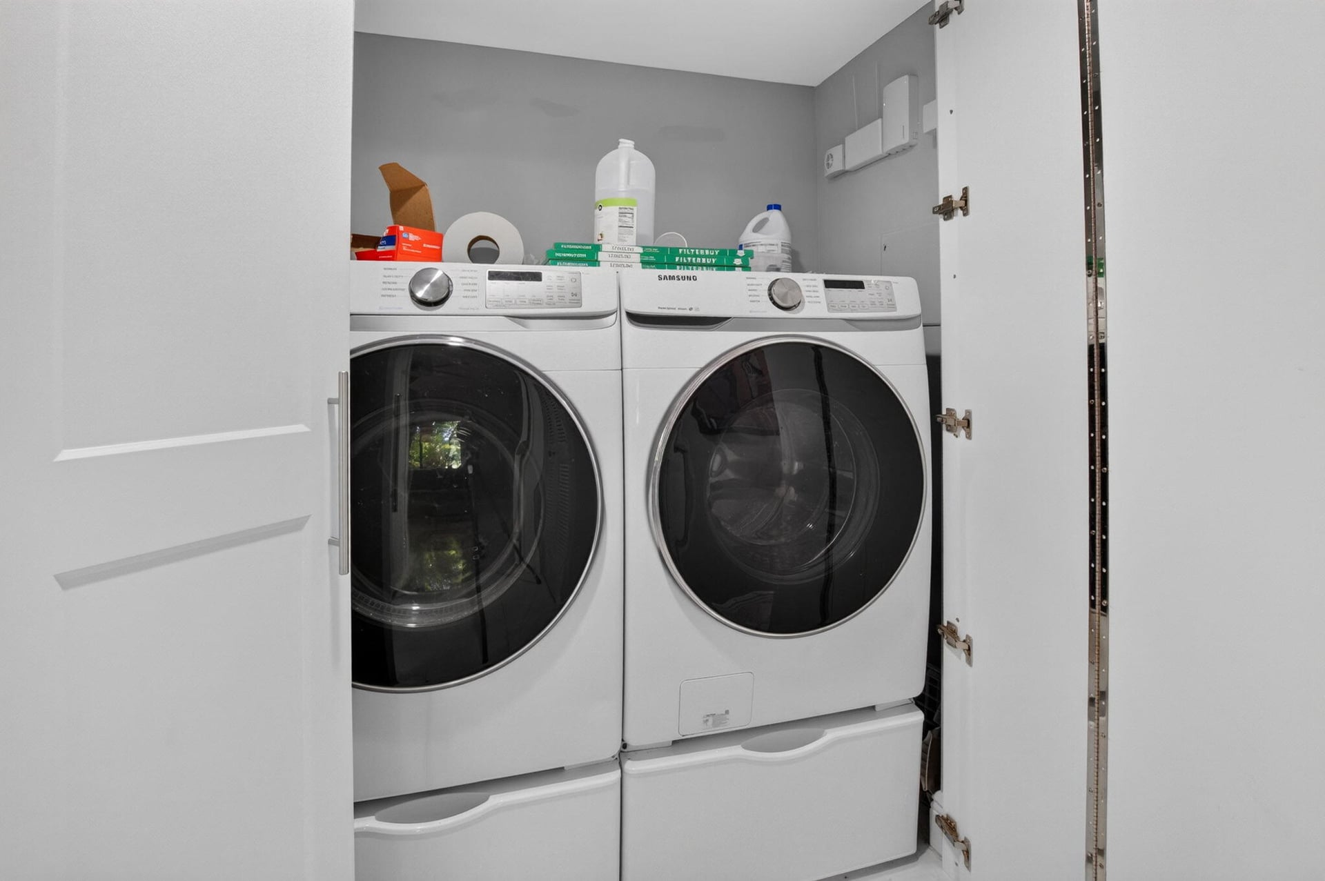 Unit 13702 photo 27