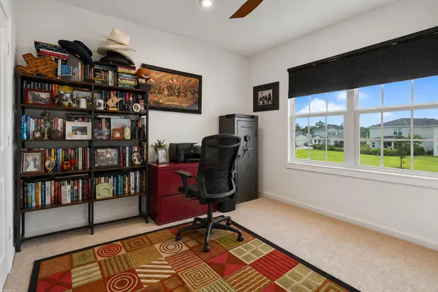 Residence photo 29