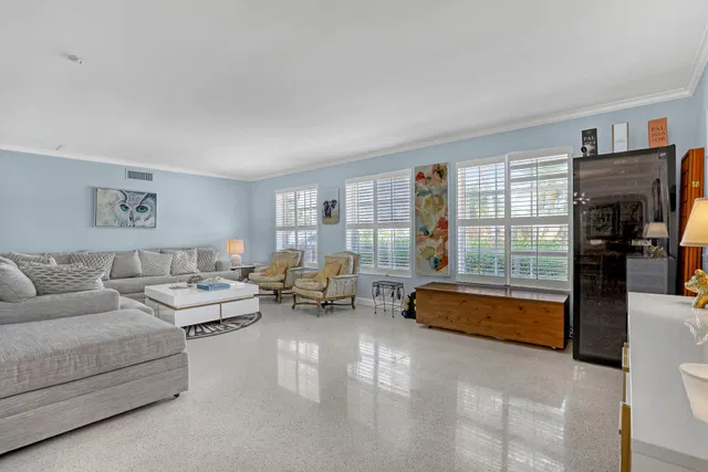 Palm Beach Shores Residence photo 9
