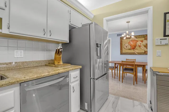 Palm Beach Shores Residence photo 15