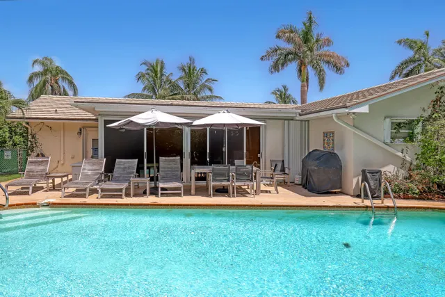 Palm Beach Shores Residence photo 38