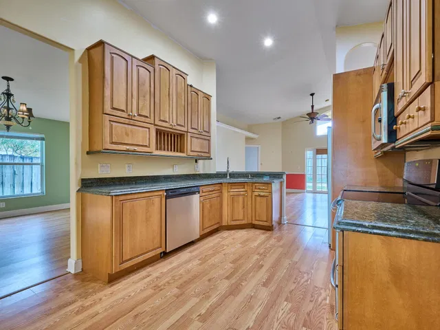 Residence photo 10