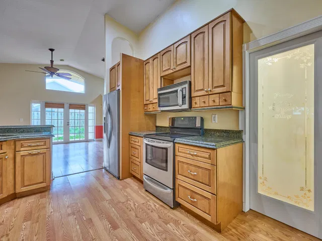 Residence photo 15