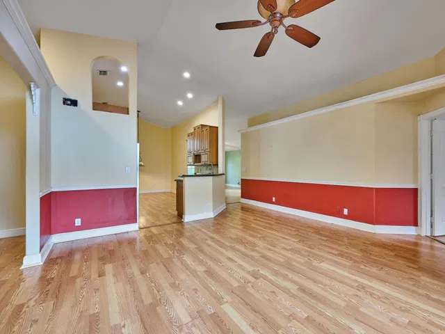 Residence photo 19