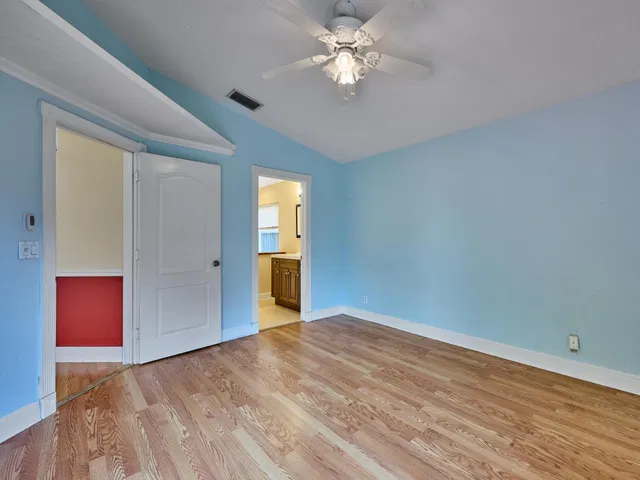 Residence photo 23