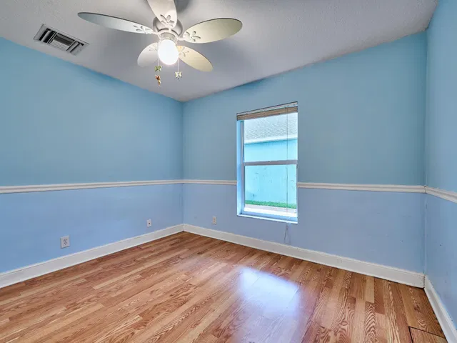 Residence photo 29