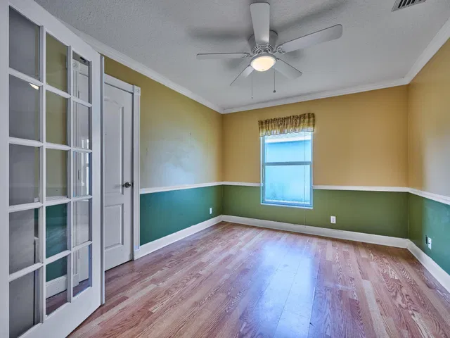 Residence photo 32