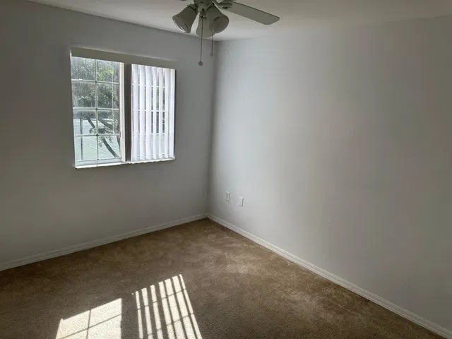  Unit 609 photo 17
