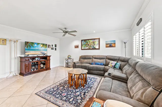 Residence photo 6