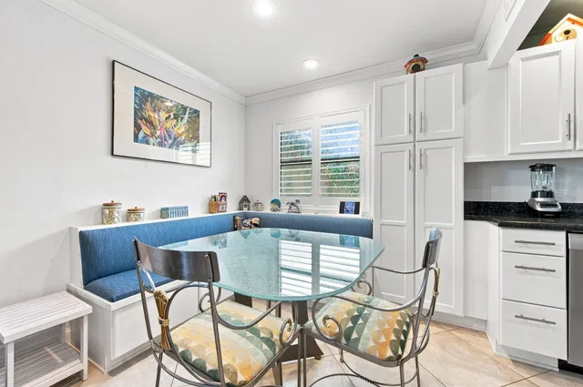 Residence photo 12