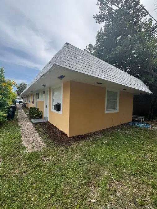 Residence photo 2
