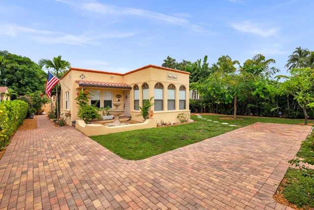 SoSo West Palm Beach Residence photo 2