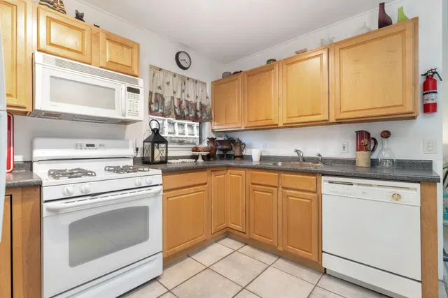 SoSo West Palm Beach Residence photo 36