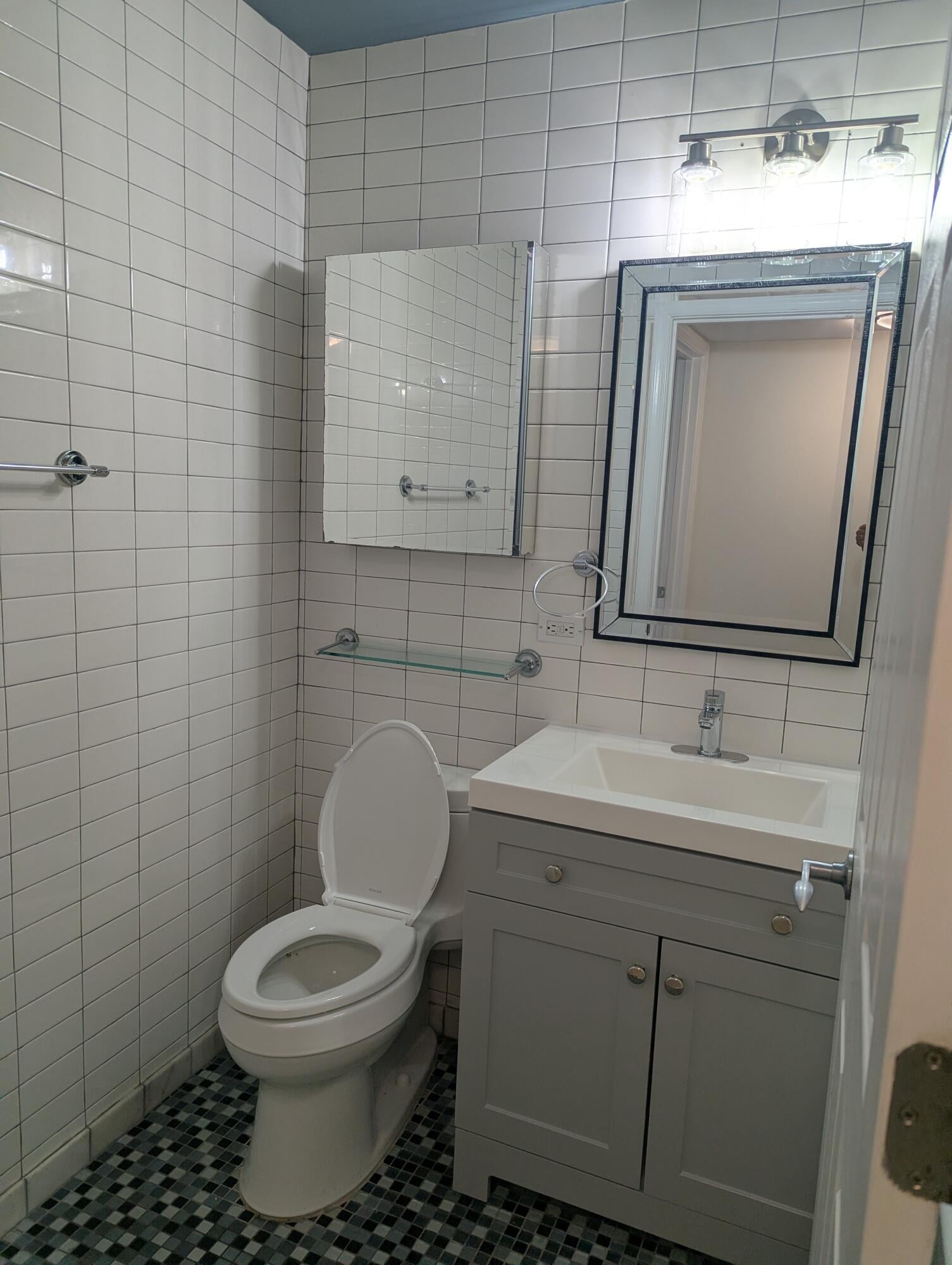 Unit E photo 7