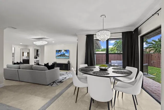  Residence photo 15
