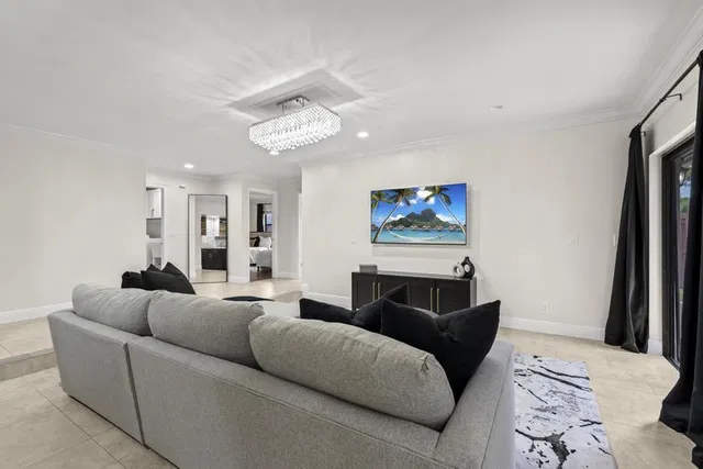  Residence photo 16