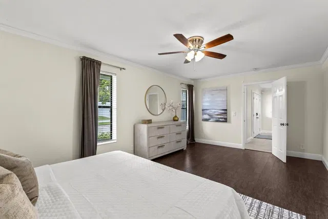  Residence photo 30