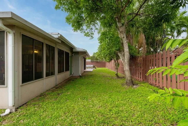  Residence photo 44