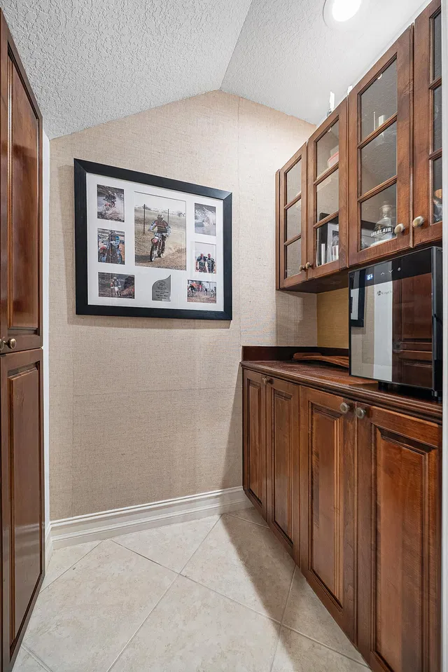 Palm Trail Delray Beach Residence photo 12