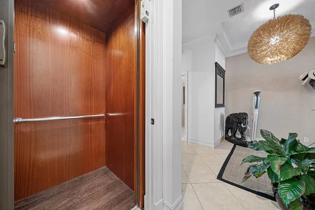 Palm Trail Delray Beach Residence photo 17