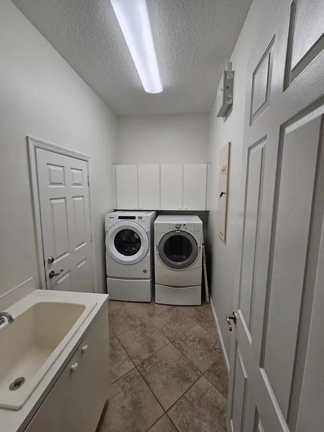 Residence photo 13
