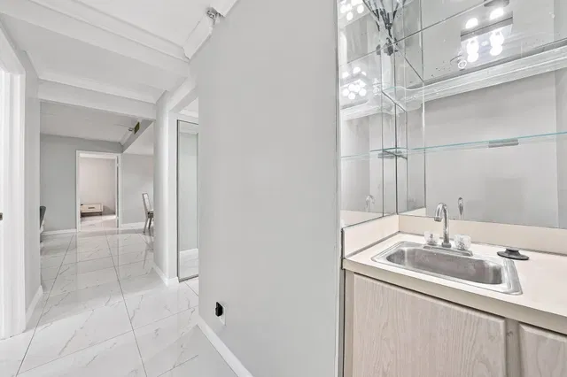 Unit 217 photo 21