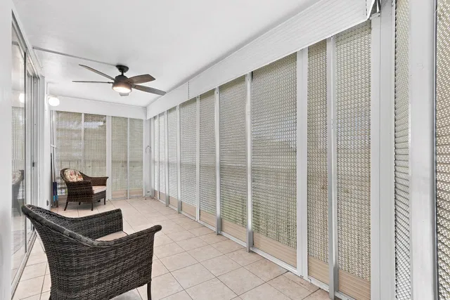 Unit 217 photo 22