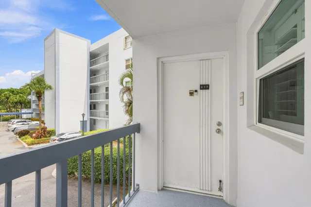 Unit 217 photo 24