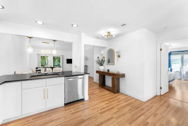 Residence photo 11