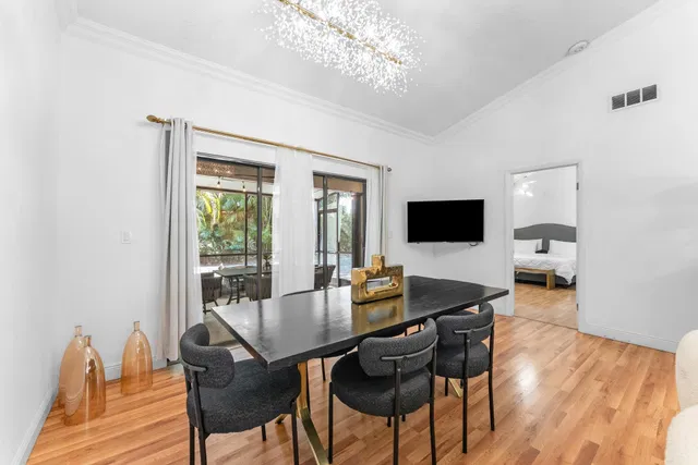 Residence photo 14