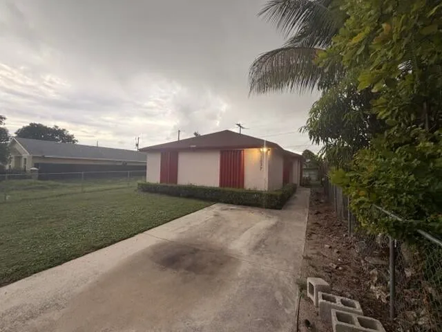 West Palm Beach Residence photo 13