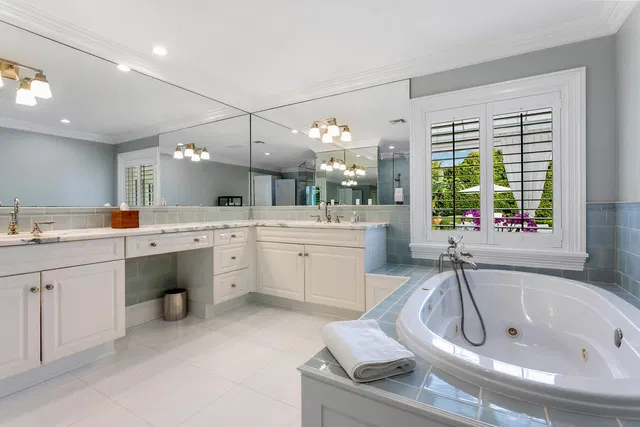 North End Palm Beach Residence photo 15