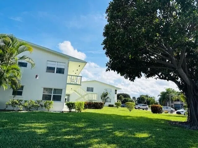  Residence photo 9